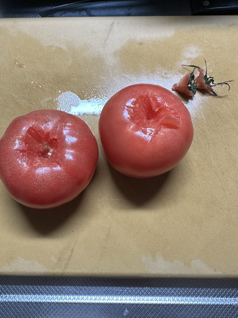 トマトのヘタ取り