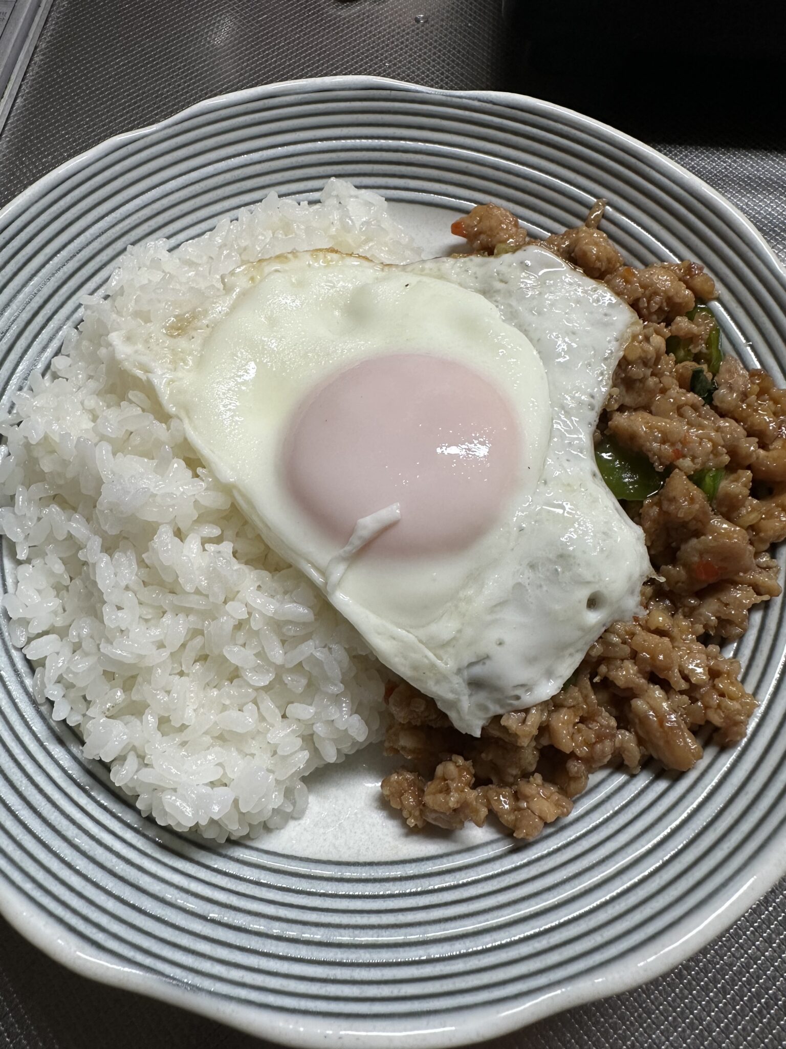 鶏挽肉のガパオライス